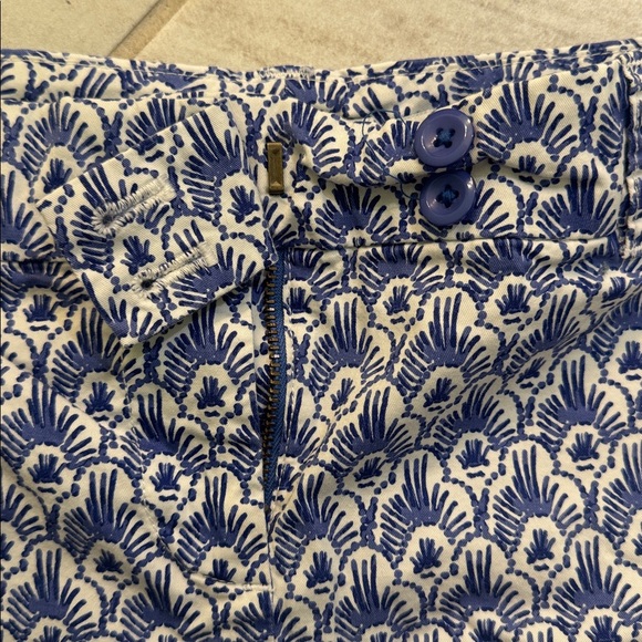 Vineyard Vines Navy and White Patterned High Waist Shorts - Picture 3 of 5